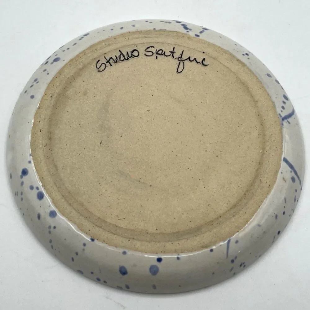 Hand Made Art Studio Stoneware Garlic Grater Dish 5.5